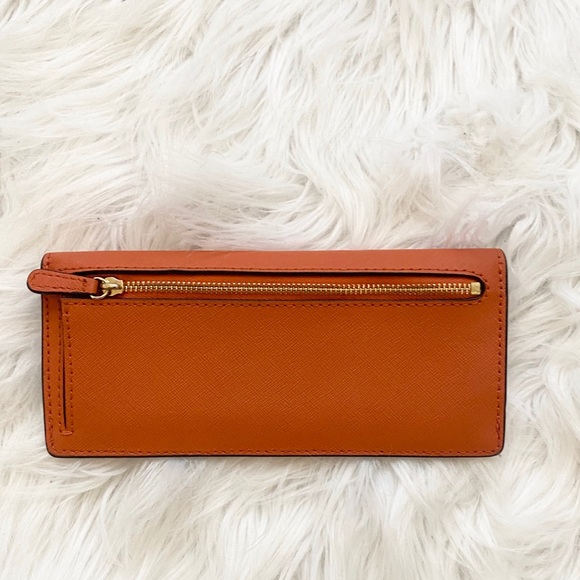 MICHAEL KORS. ORANGE. PETITE WALLET ❤️❤️❤️ - Picture 4 of 6